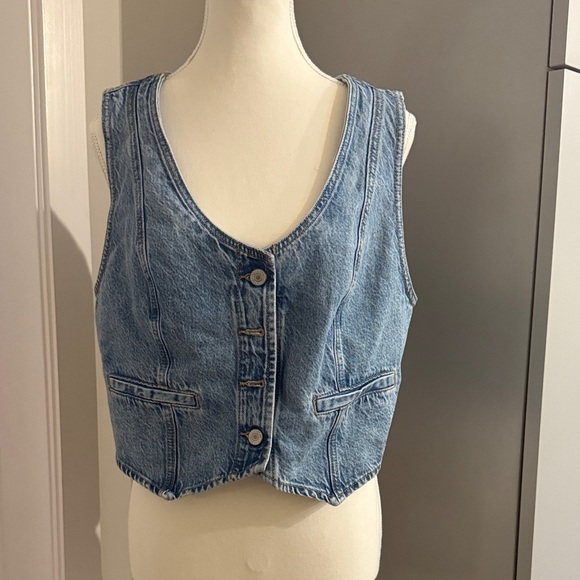 Lucky Brand Tops - NWT Lucky Brand Sleeveless Vest Top